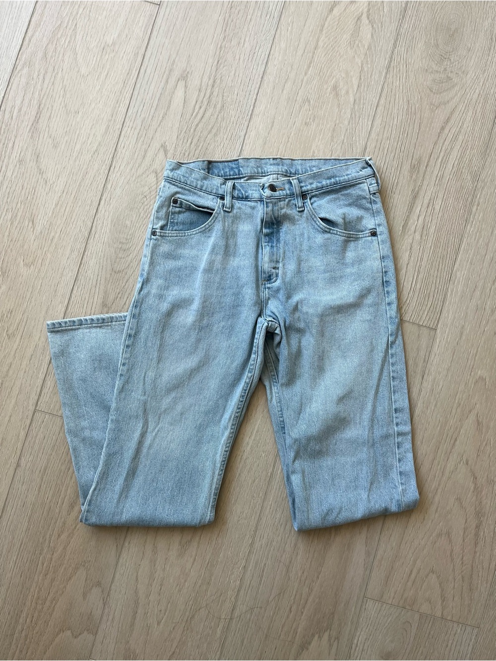 Wrangler Women's Boyfriend Jeans in Light Blue Wash